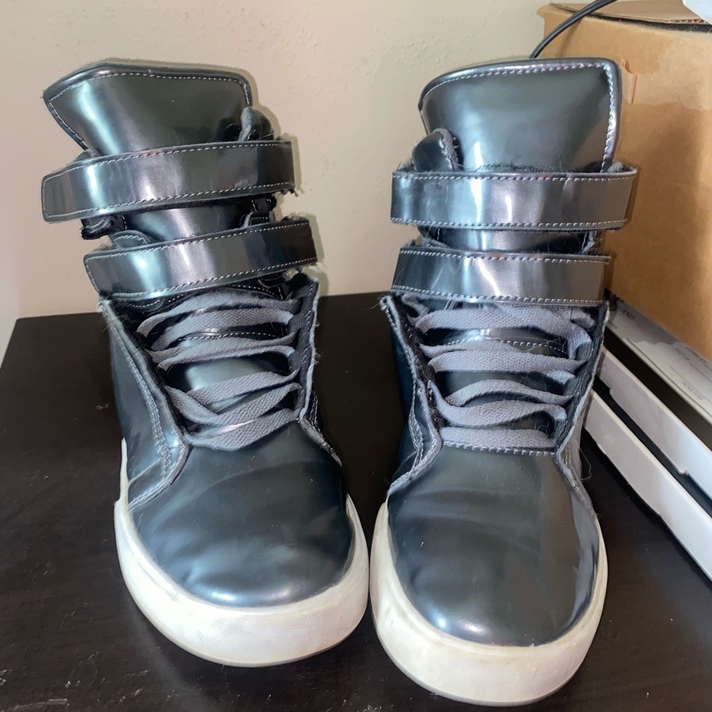 Never wear them anymore and hardly used! Supra’s